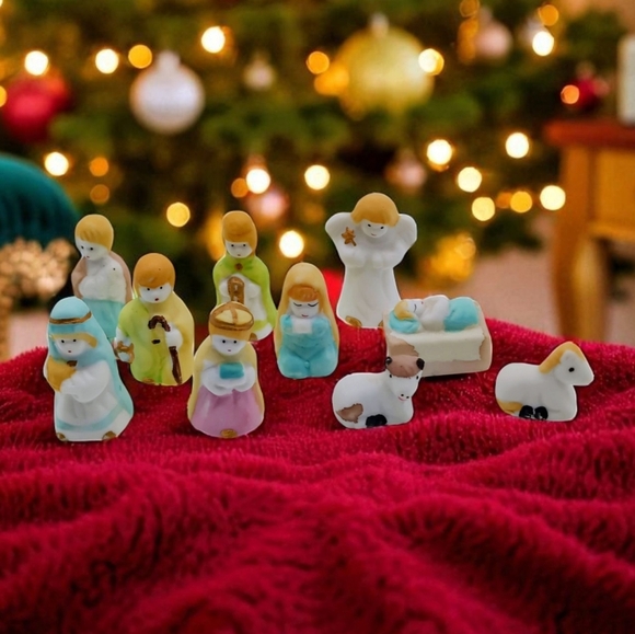 Ceramic Dollhouse Colorful Nativity Figurine Set 1.75 Inch 10 Pc - Picture 1 of 5